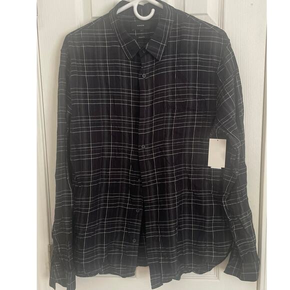 VinceClassc Fit plaid shirt, button front, large A26